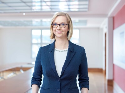 Ansprechpartner Cornelia Ehrler, Kommunikation und Marketing Jenoptik