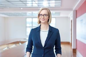 Ansprechpartner Cornelia Ehrler, Kommunikation und Marketing Jenoptik