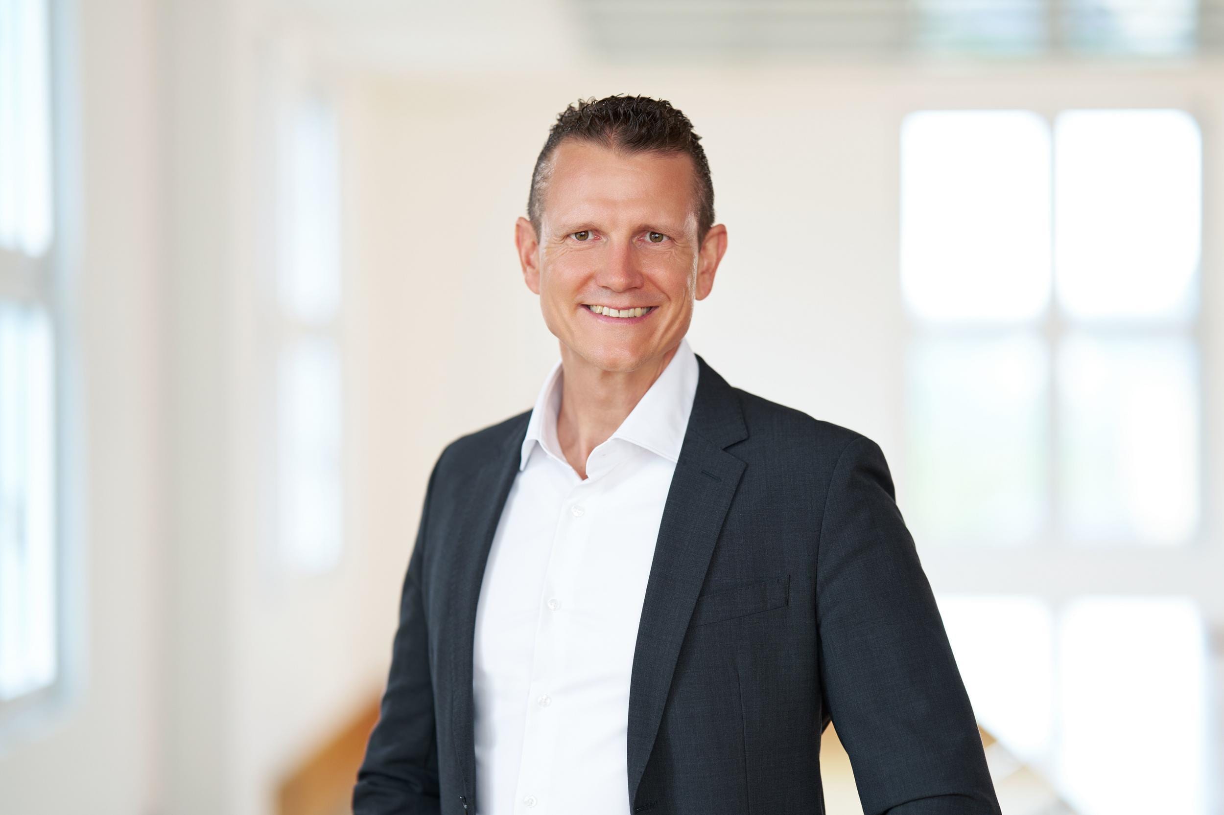 Porträt von Dr. Dominic Dorfner