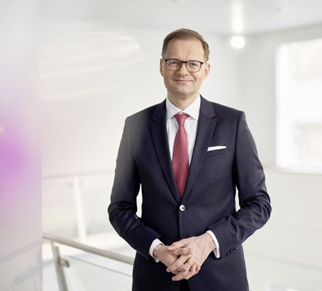 CEO Dr. Stefan Traeger