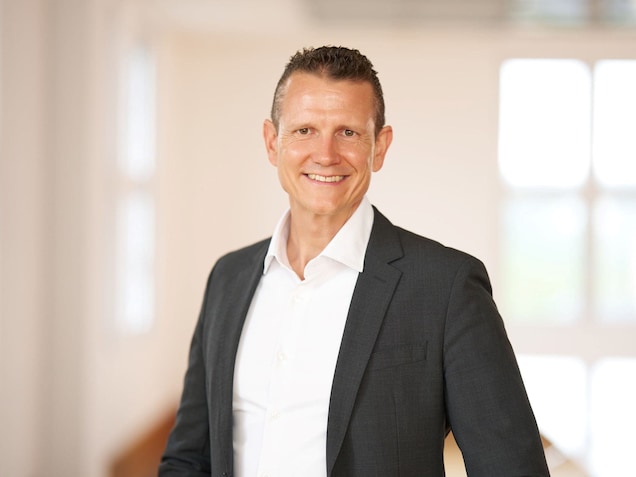 Porträt von Dr. Dominic Dorfner