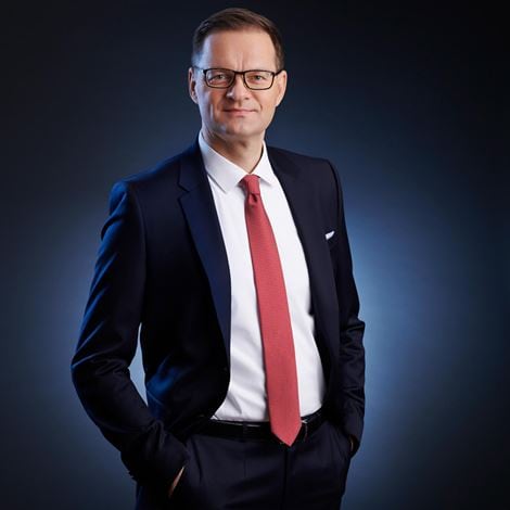 Dr. Stefan Traeger