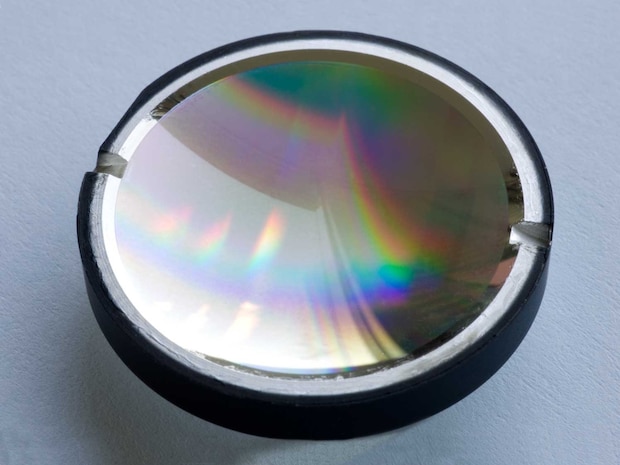 Spiegelschichten für Kunststoffoptiken