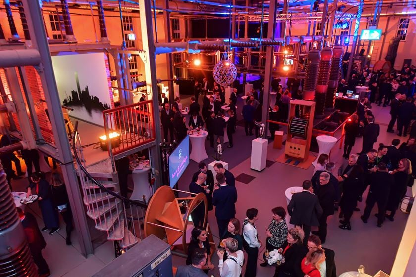 Blick in die Imaginata Jena während des Neujahrsempfangs Blick in den Stationenpark der Imaginata Jena mit Gästen zum Neujahrsempfang