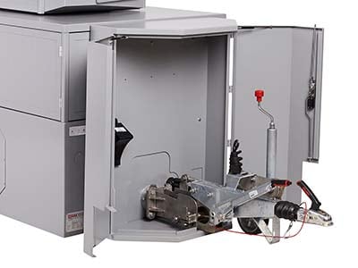 Der Enforcement Trailer Semistation besitzt eine einklappbare Deichsel